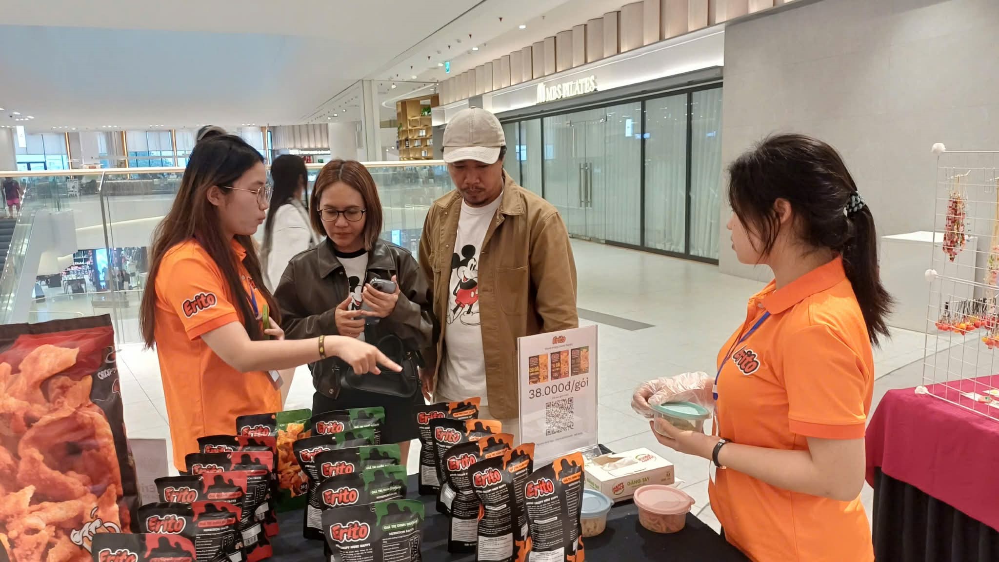 Sự kiện bán hàng "White Valentine Lotte West Lake 2026"