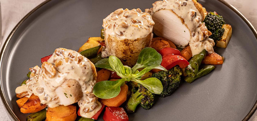 Experience Gourmet Art and Ambience